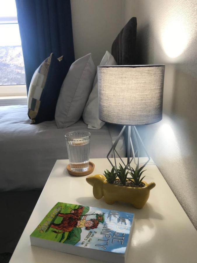 Fantastic 2 Bed Flat In Dunblane High Street Appartement Buitenkant foto